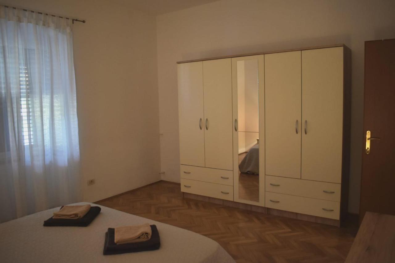 Pet Friendly Apartment Murvi 50 Novigrad  Exterior photo